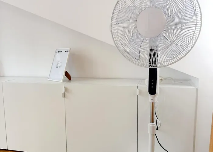 Louvre 1-min Walk Elegant 4 Sleeper